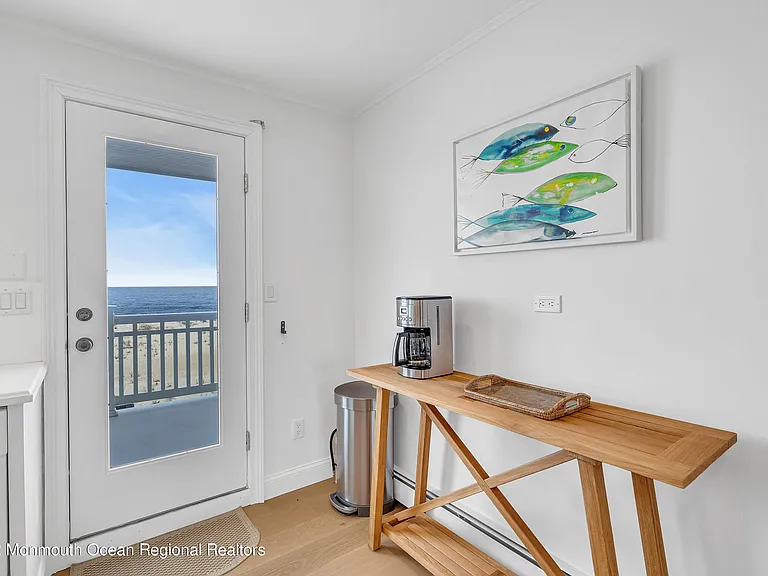 706 Morven Ter — Photo 21