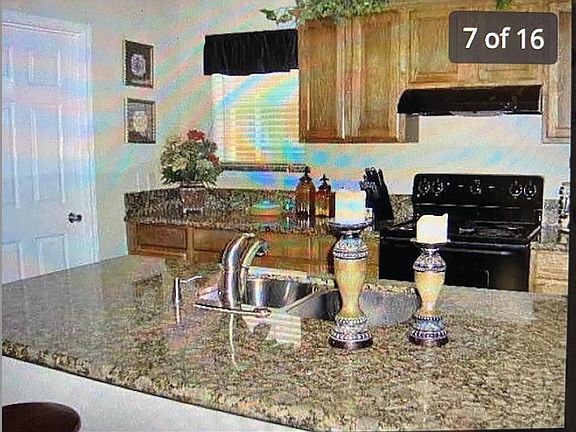 3rd image of 13712 Valley Mills Dr