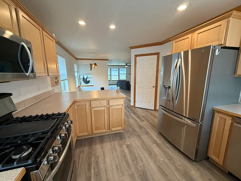 246 Prince Ave #201 — Photo 9