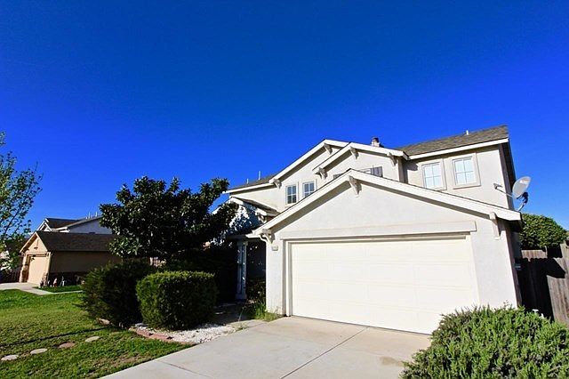2nd image of 1025 Vista Ave