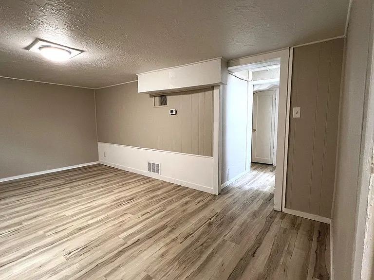 Cleveland Duplex — Photo 10