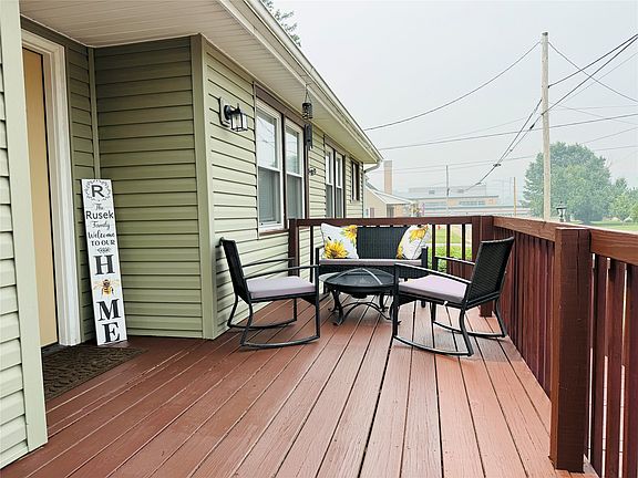 2nd image of 157 2nd St