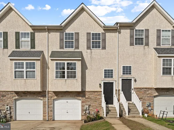 729 E Oak St, Norristown, PA 19401