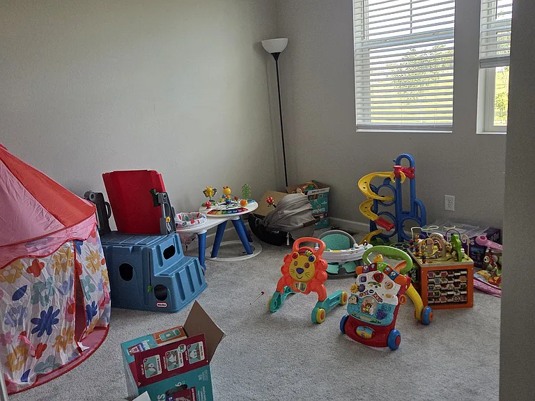 103 Morgan Cir S — Photo 6