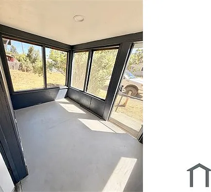 426 N 1st Ave — Photo 9