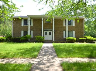3681 Bernice Dr, Saginaw, MI