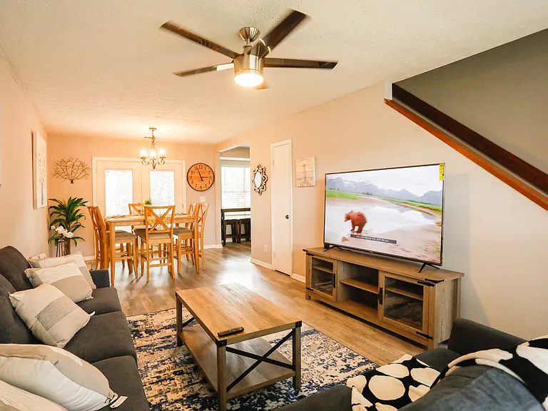 103 Bobstay Ct — Photo 4