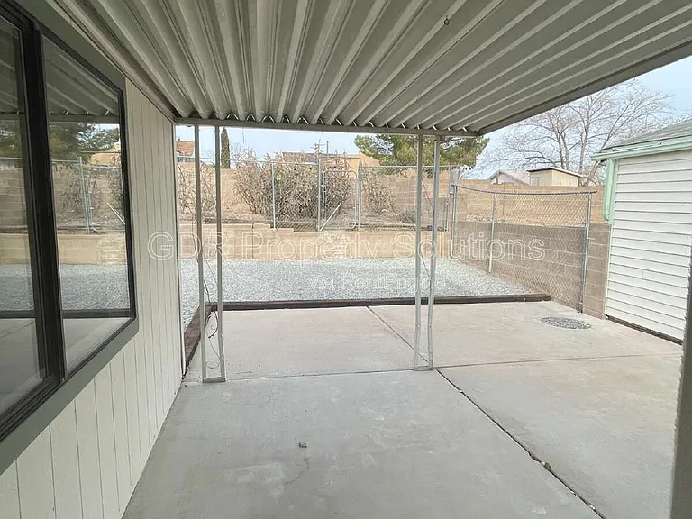 4733 Platinum Dr NE — Photo 43