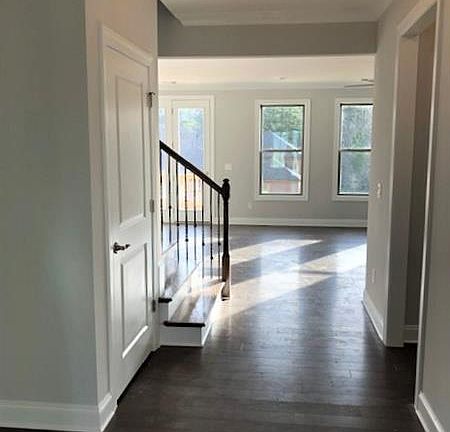 2nd image of 2423 Portsmouth Ct