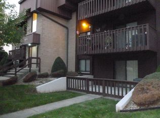 103 Caterpillar Dr APT 1B, Joliet, IL 60436