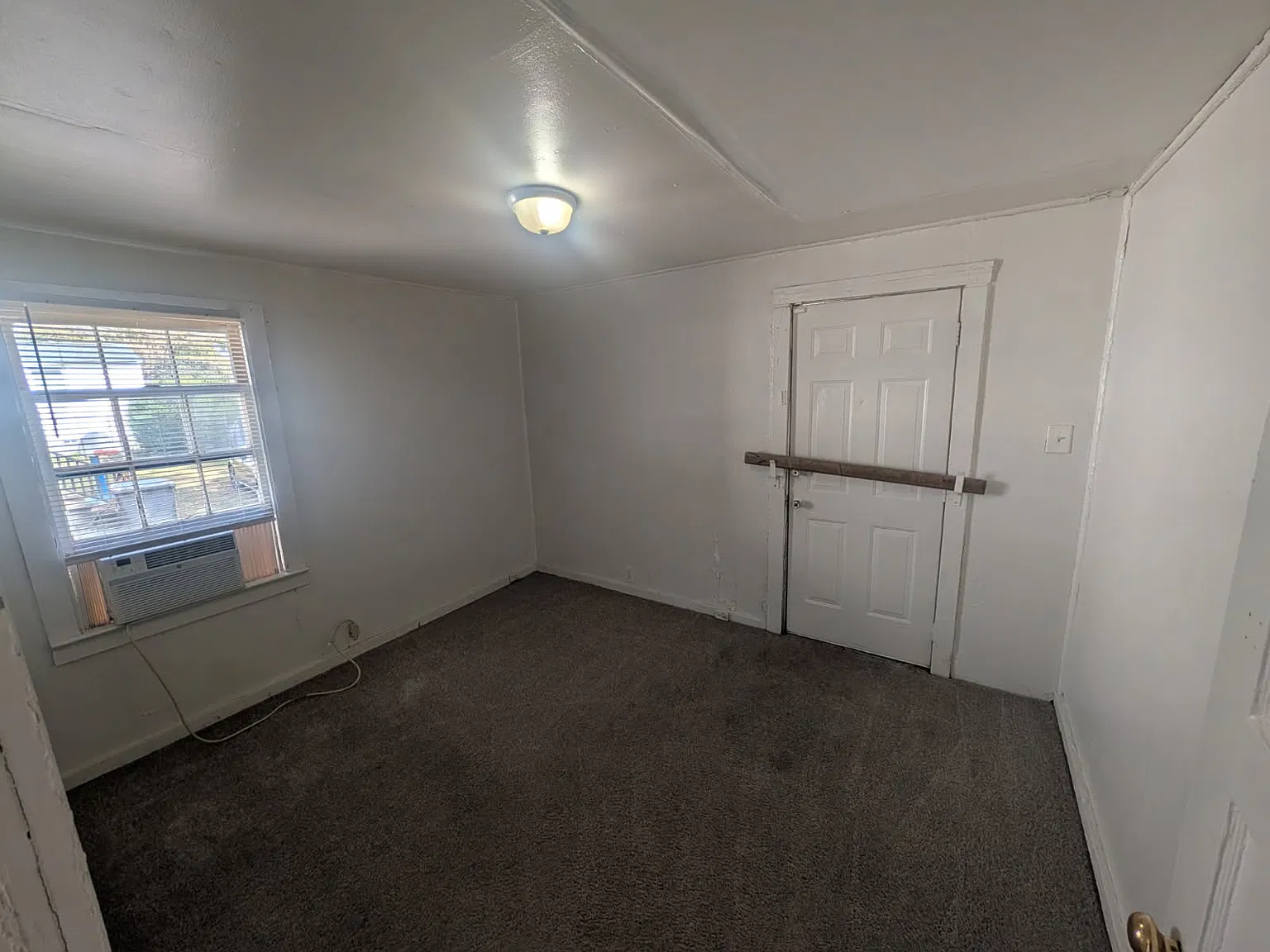 2/1 Rental $550 481 Bethleham — Photo 4