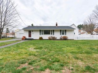 23 Pleasant St, Derry, NH 03038