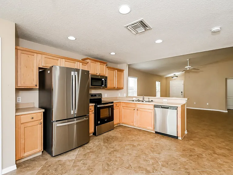 8424 Deer Chase Dr — Photo 7
