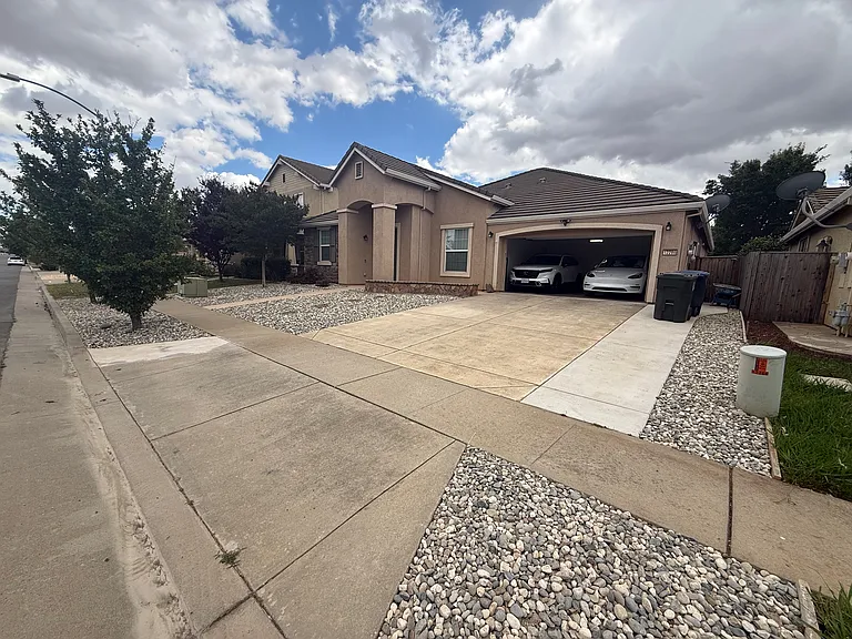 12286 Canyonlands Dr — Photo 2