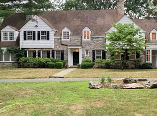 715 Sleepy Hollow Rd, Briarcliff Manor, NY 10510
