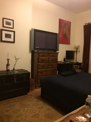 Rented by Perl Group Real Estate | media 3