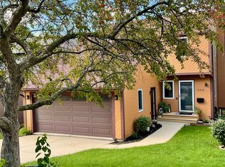512 Beechwood Dr, Round Lake, IL