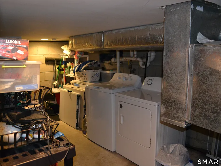 40 Emma Rd — Photo 23