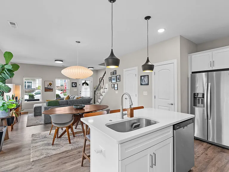 58 Walnut Springs Dr — Photo 7