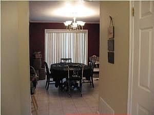 4th image of 366 Marie Cir
