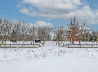 121 Ridge Rd, Quincy, MI 49082