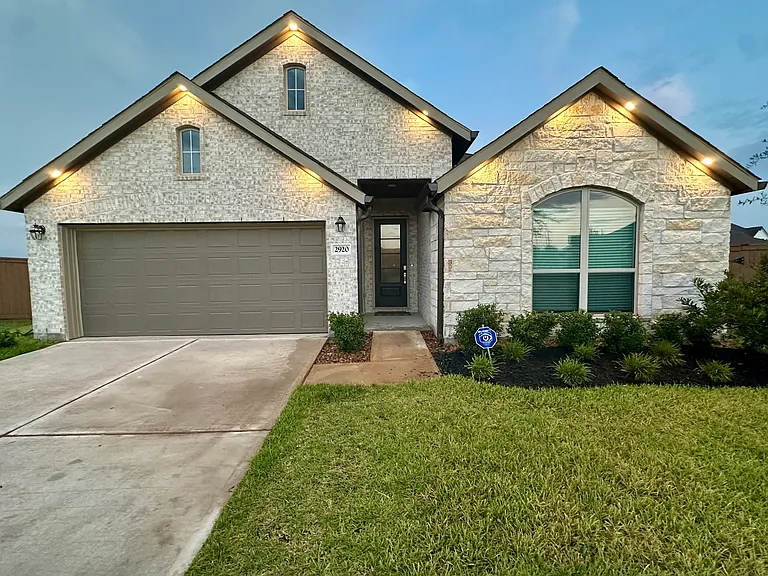 2920 Eden Lake Ln — Photo 4