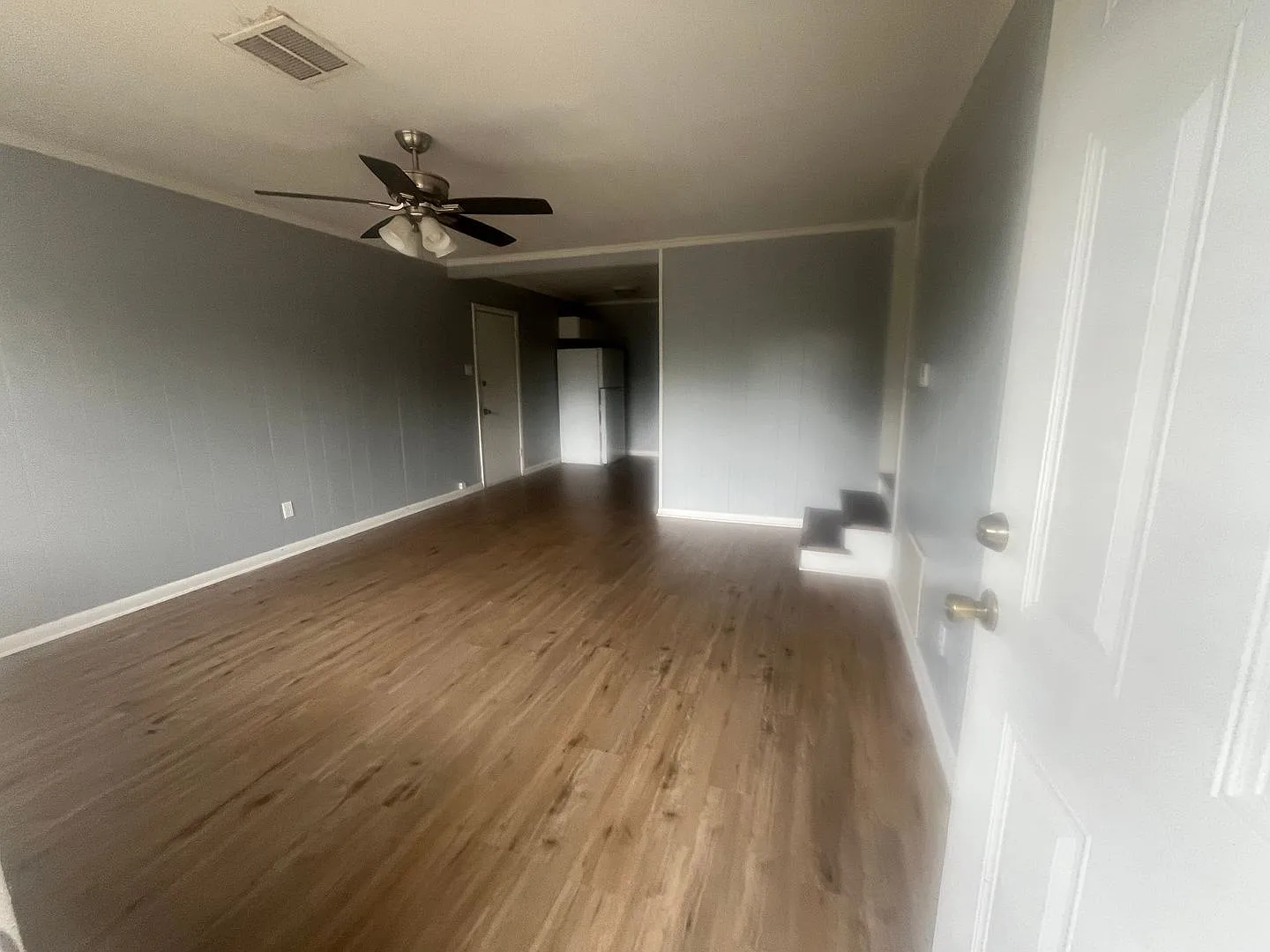 Nice & Clean 3 Bedroom 1 Bath Home Off John Barrow -Available Now! — Photo 3