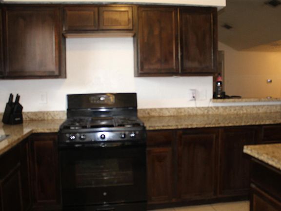 4th image of 710 Brookford Dr