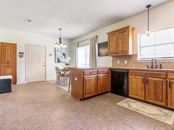 43193 Sycamore Bend Ave, Gonzales, LA 70737