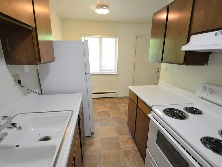 3150 Madison Ave #8 — Photo 9