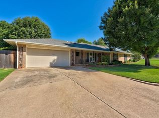 3601 Glenmanor Cir, Midwest City, OK 73110