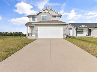 3641 NE Winding Trail Dr, Ankeny, IA 50021