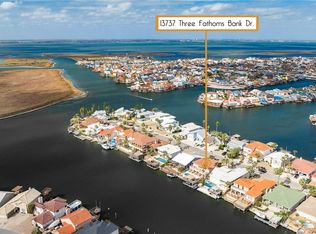 13737 Three Fathoms Bank Dr, Corpus Christi, TX 78418