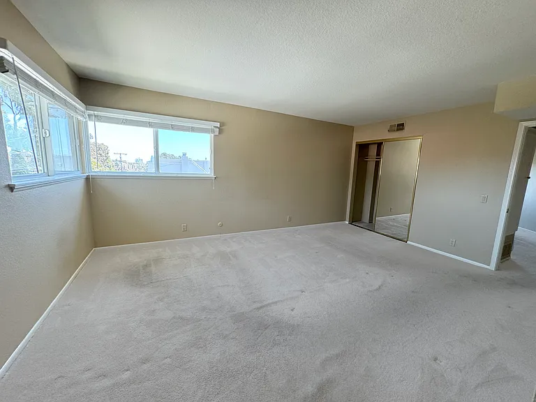 2920 Union St #301 — Photo 15