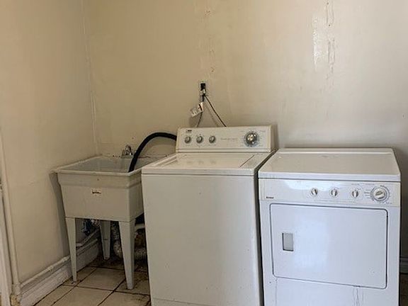 3rd image of 775 Robinwood St