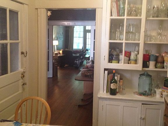 3rd image of 2800 Monument Ave APT 04