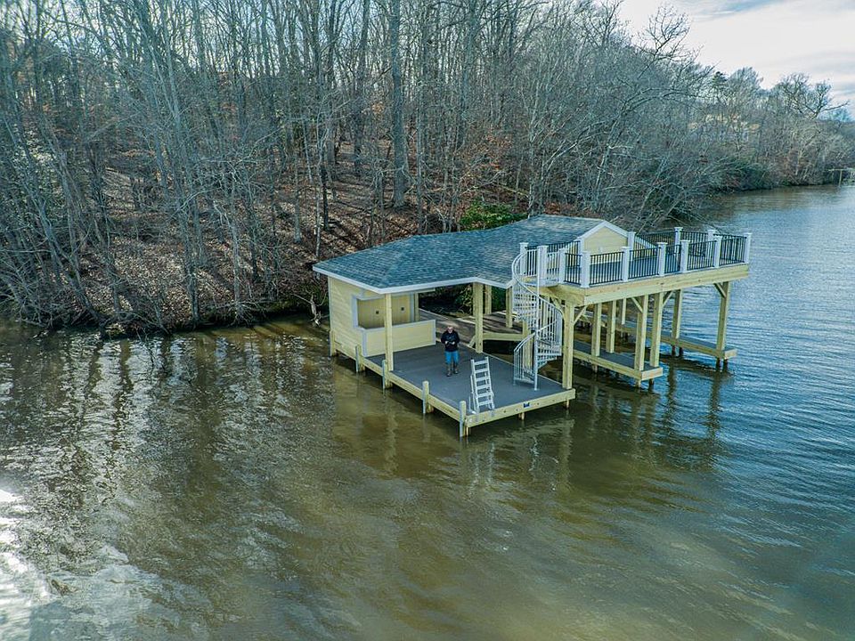 1st image of 43 Thornton Dr