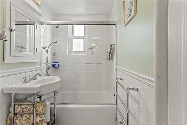 Sold by Compass | media 6
