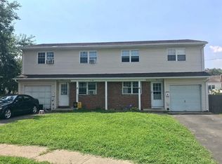 6 Edith Ct #6, West Babylon, NY 11704