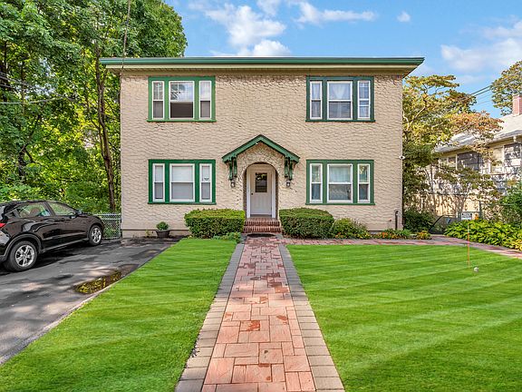 107 Robertson Avenue