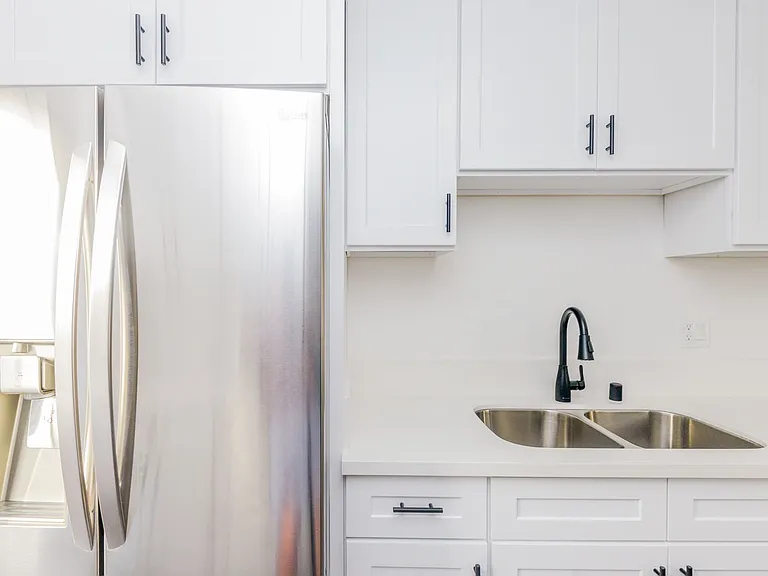 Pullman Lane Residences — Photo 9