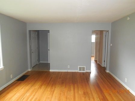 3rd image of 54621 29th St