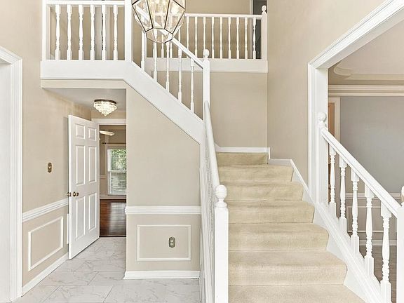 4th image of 2053 Johnson Rd