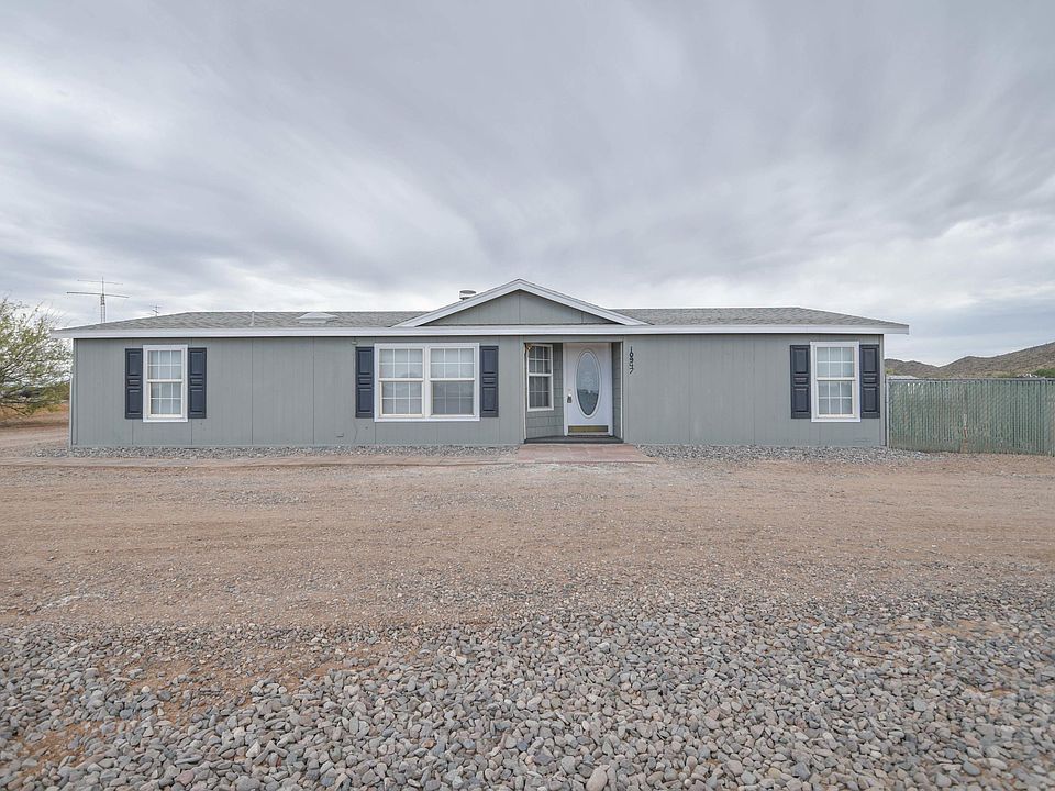 1st image of 10947 W Prairie Ln