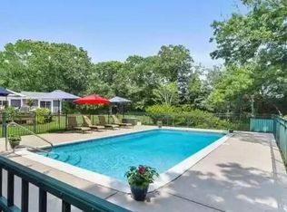 16 5th Ave, Speonk, NY 11972