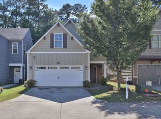 18 E Newnan Rd #A, Newnan, GA 30263