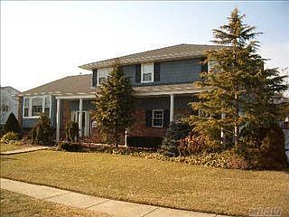 1st image of 19 Knell Dr