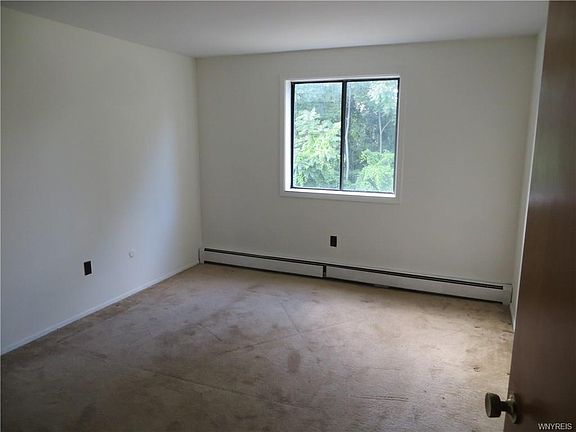 3rd image of 8121 Valle Dr
