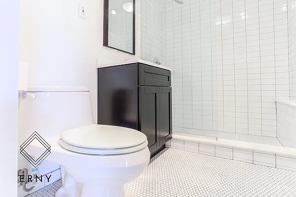 Rented by ERNY LLC | media 39