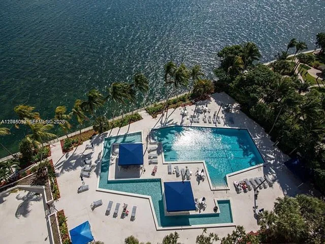 2 bed, 2.0 bath, $3,700 — Photo 3